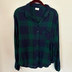 Women’s abound flannel. Cropped style
